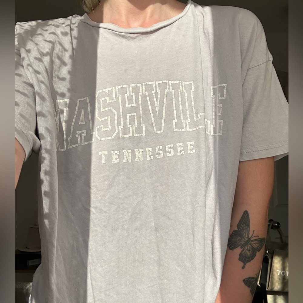Garage graphic tee